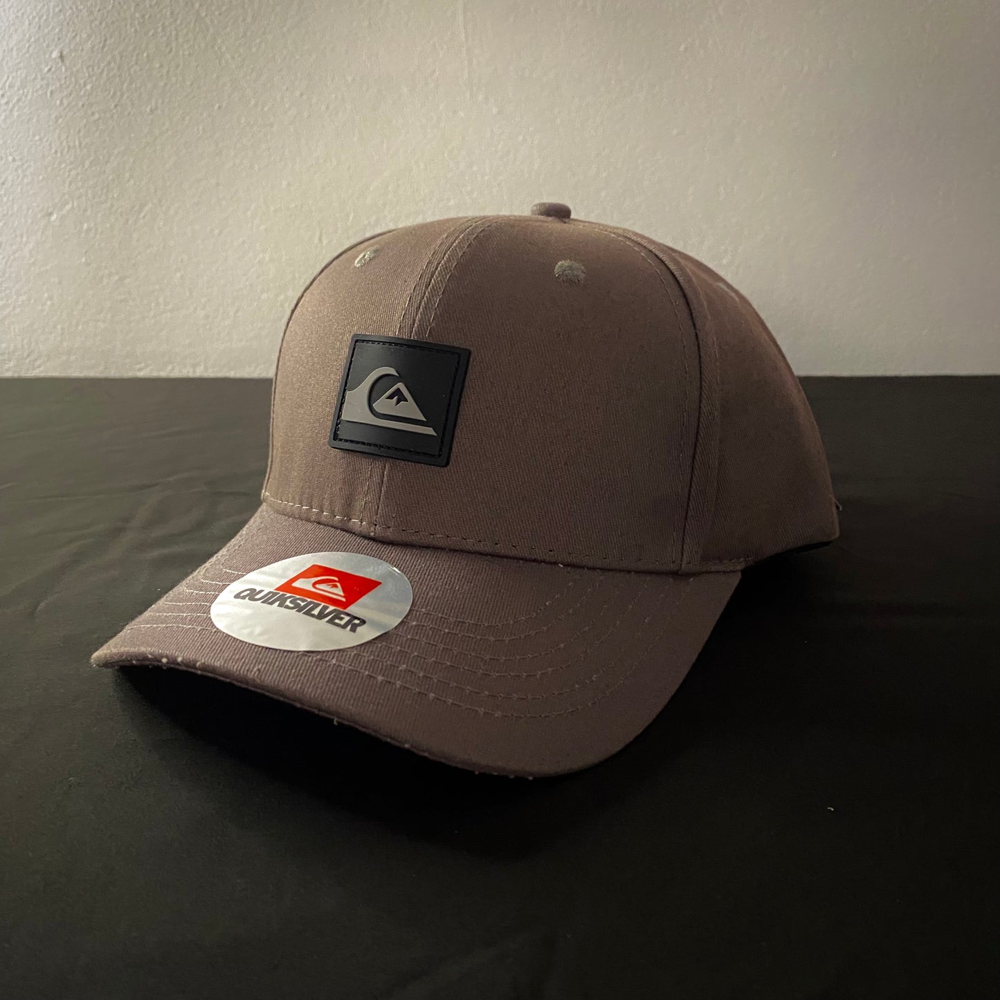 Quiksilver Adapted Flexfit Hat | Gray Brown